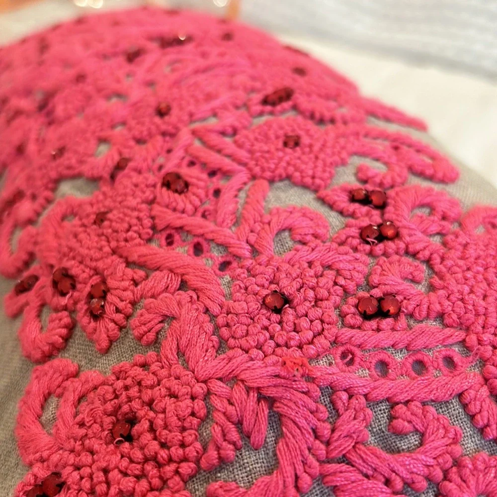 Set of 2 Kate Spade Linen Pillow cases with inserts